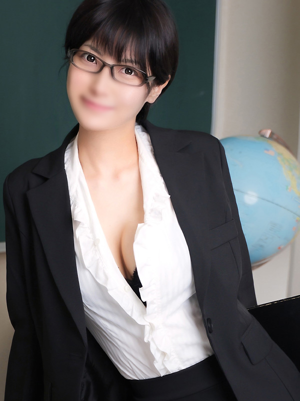 川ノ内 響(30)｜大阪 梅田 兎我野町 ホテヘル＆デリヘル【イケない女教師】〜  イケない女教師がスーツ姿にハイヒール、Hな下着にパンスト着用であなたと妄想レッスン！