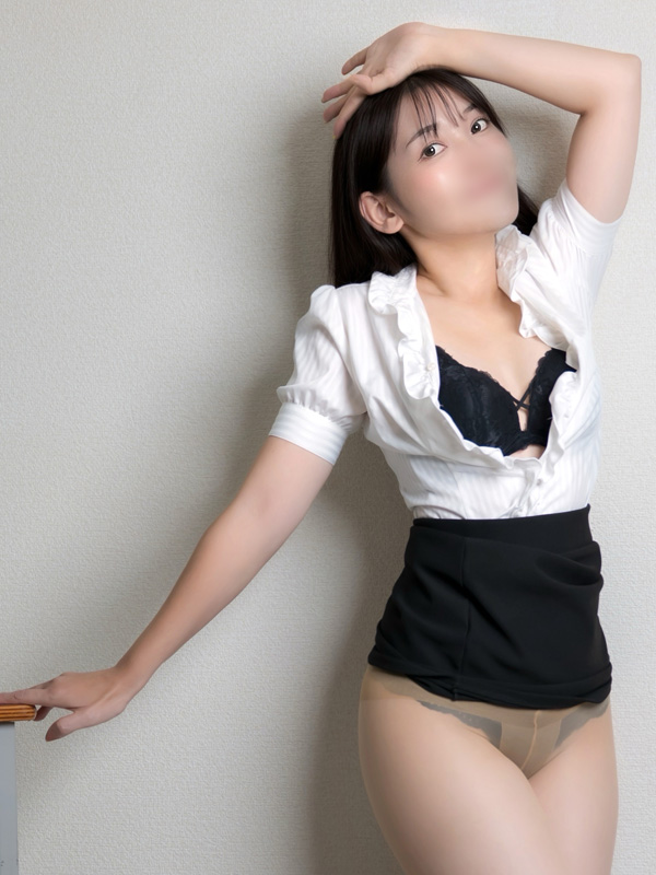 赤星 くれは｜大阪 梅田 兎我野町 ホテヘル＆デリヘル【イケない女教師】〜  イケない女教師がスーツ姿にハイヒール、Hな下着にパンスト着用であなたと妄想レッスン！