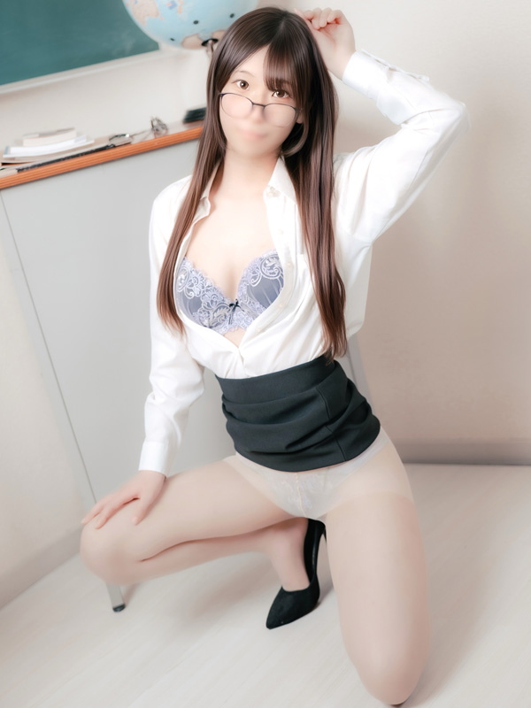 浅見 あおい｜大阪 梅田 兎我野町 ホテヘル＆デリヘル【イケない女教師】〜  イケない女教師がスーツ姿にハイヒール、Hな下着にパンスト着用であなたと妄想レッスン！
