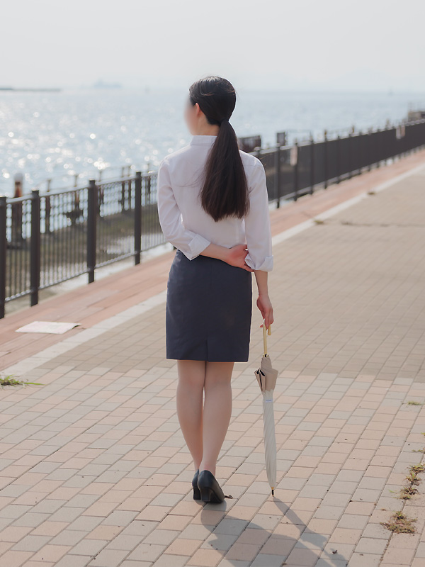 青葉 ちなつ｜大阪 梅田 兎我野町 ホテヘル＆デリヘル【イケない女教師】〜  イケない女教師がスーツ姿にハイヒール、Hな下着にパンスト着用であなたと妄想レッスン！