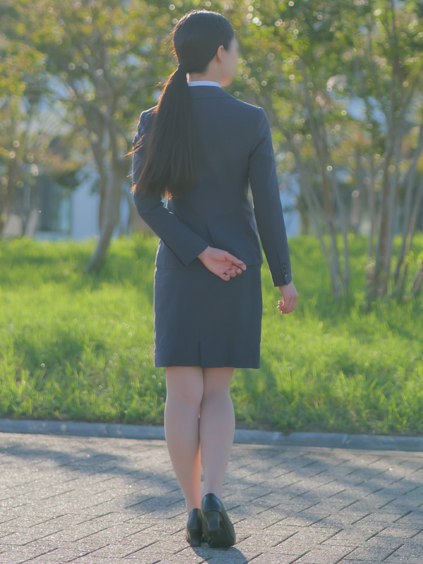 青葉 ちなつ｜大阪 梅田 兎我野町 ホテヘル＆デリヘル【イケない女教師】〜  イケない女教師がスーツ姿にハイヒール、Hな下着にパンスト着用であなたと妄想レッスン！