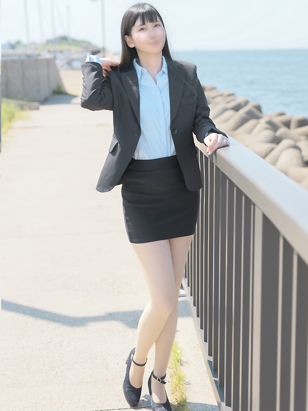 羽生 まこ｜大阪 梅田 兎我野町 ホテヘル＆デリヘル【イケない女教師】〜  イケない女教師がスーツ姿にハイヒール、Hな下着にパンスト着用であなたと妄想レッスン！