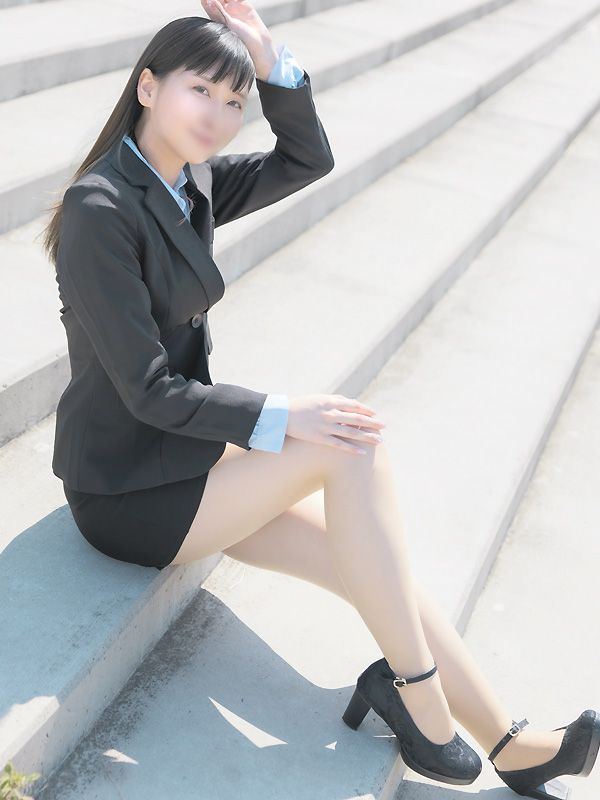 羽生 まこ｜大阪 梅田 兎我野町 ホテヘル＆デリヘル【イケない女教師】〜  イケない女教師がスーツ姿にハイヒール、Hな下着にパンスト着用であなたと妄想レッスン！